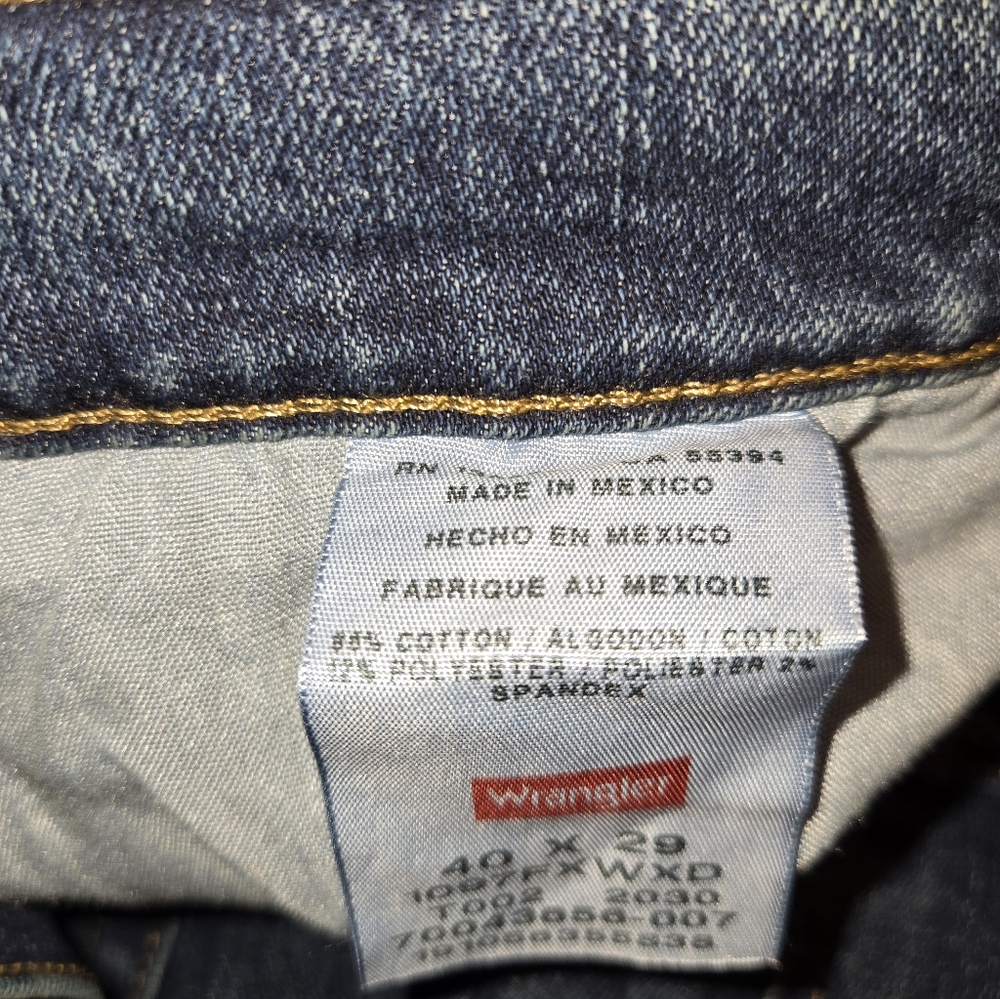 Wrangler Jeans. Blue Relaxed Fit. Stretch. Men's Size 40x29 BNWT - Picture 6 of 7